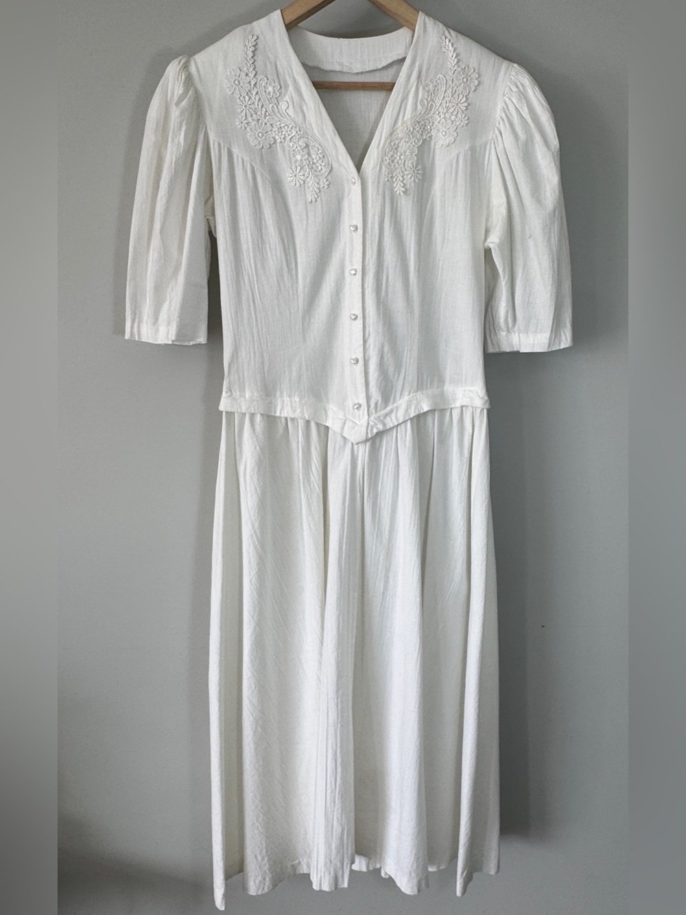 VTG 80s White Cotton lace detail heart button Dress Embroidered romantic boho 8 - Picture 4 of 11
